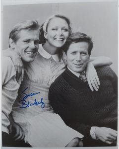 Susan Blakely RICH MAN POOR MAN 8X10 #217