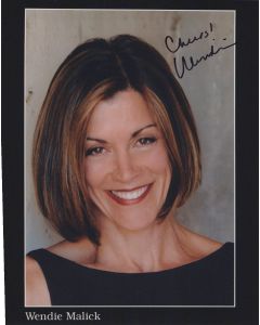 Wendie Malick JUST SHOOT ME/EMPORER'S NEW GROOVE signed 8x10 # G01